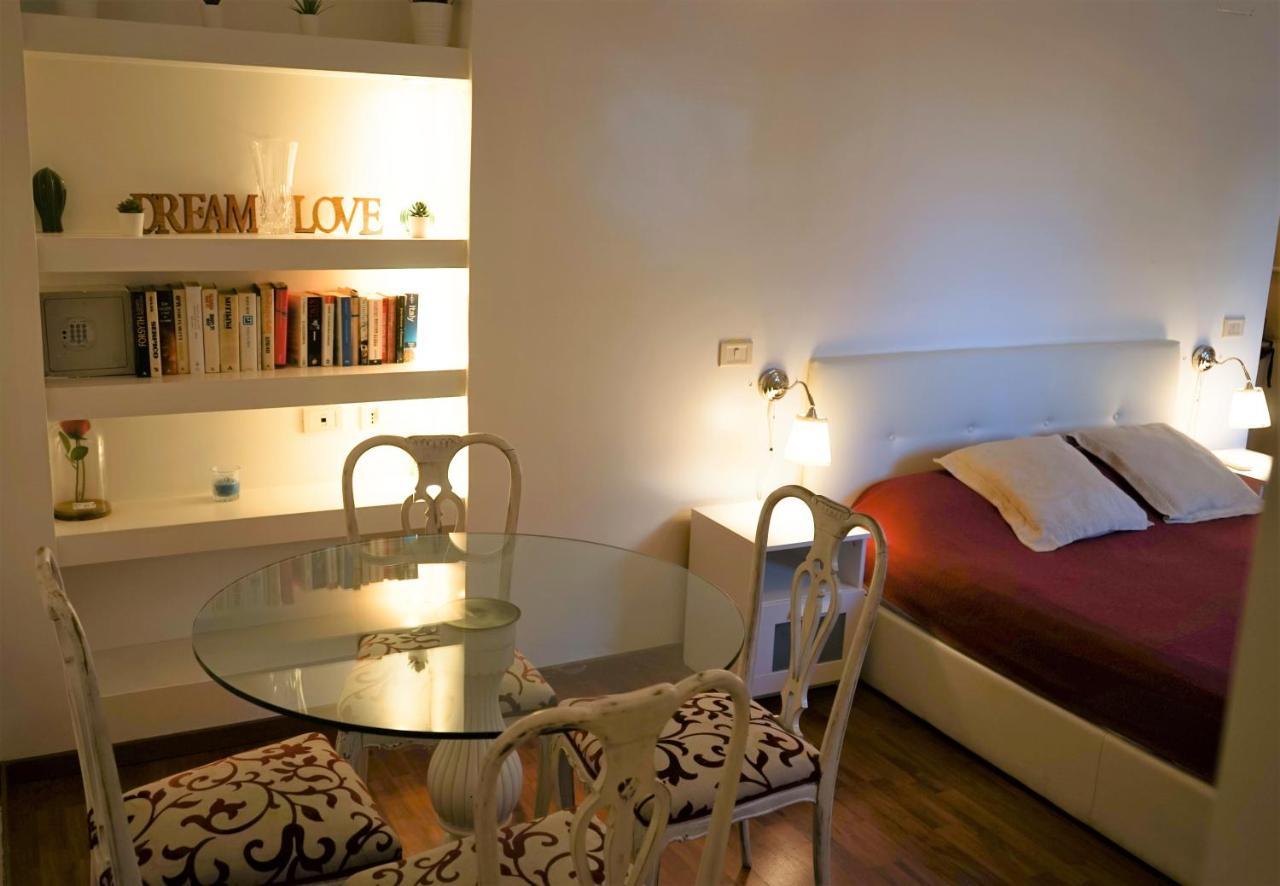 Terrazzo Frattina Apartment Рим Екстериор снимка