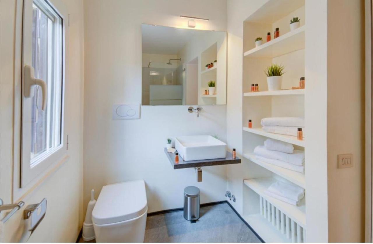 Terrazzo Frattina Apartment Рим Екстериор снимка