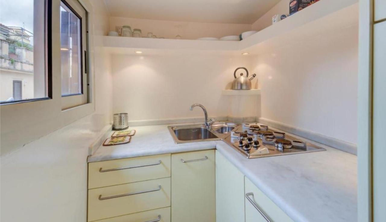Terrazzo Frattina Apartment Рим Екстериор снимка